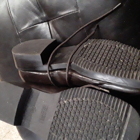 Chocolate Color Boots - Picture 3 of 5